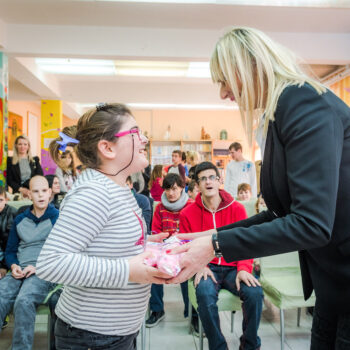 Zaklada “Hrvatska za djecu” dodjeljuje učeničke stipendije