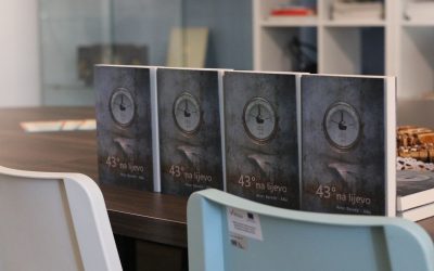 U Kostreni održana promocija  knjige „43º stupnja na lijevo“ Arona Baretića