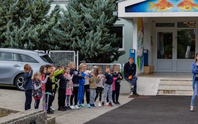 Velika proslava u Kostreni: Otvoreno školsko košarkaško igralište i obilježen Eko dan