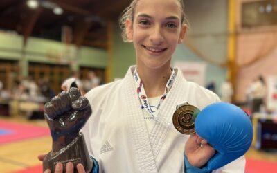Karate uspjeh u Sloveniji: Osam medalja i ekipno 4. mjesto na Postojna Openu