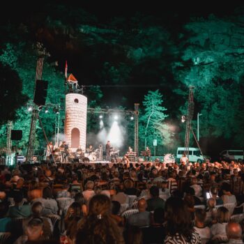 Treće izdanje festivala “Jedna noć u Kostreni” oduševilo publiku