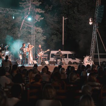 Treće izdanje festivala “Jedna noć u Kostreni” oduševilo publiku