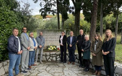 Polaganje vijenaca uoči blagdana Svih svetih Polaganje vijenaca uoči blagdana Svih svetih