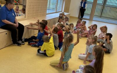 Rukometni klub Adriatic posjetio vrtić Zlatna ribica – mališani uživali u sportskim igrama Rukometni klub Adriatic posjetio vrtić Zlatna ribica – mališani uživali u sportskim igrama