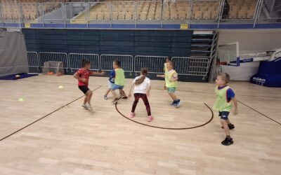 Rukometni klub Adriatic posjetio vrtić Zlatna ribica – mališani uživali u sportskim igrama Rukometni klub Adriatic posjetio vrtić Zlatna ribica – mališani uživali u sportskim igrama