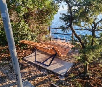 Obalni put dobio nove klupe