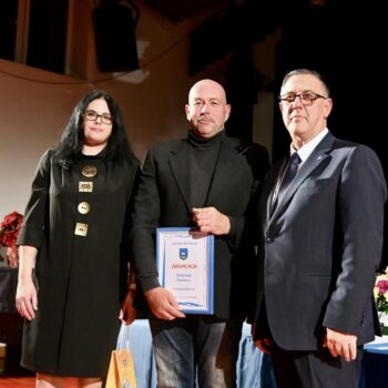 Svečana sjednica Općinskog vijeća Općine Kostrena: Vojislavu Arnautovu nagrada za životno djelo