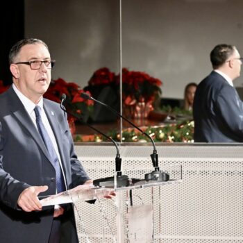 Svečana sjednica Općinskog vijeća Općine Kostrena: Vojislavu Arnautovu nagrada za životno djelo