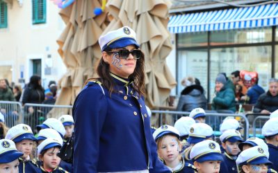 FOTOCRTICA: Veseli Kostrenski mornarići i čudesni Kostrenski hrast oduševili nastupom na Dječjoj karnevalskoj povorci