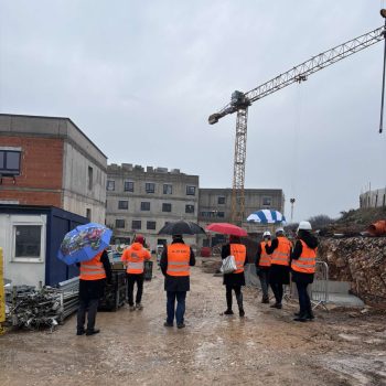 Predstavnici PGŽ zadovoljni napretkom radova na izgradnji Centra za starije osobe Kostrena