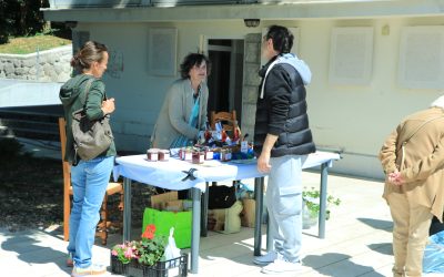 Uz mirise proljeća i pogled na more, kostrenski sajam oduševio velikim odazivom