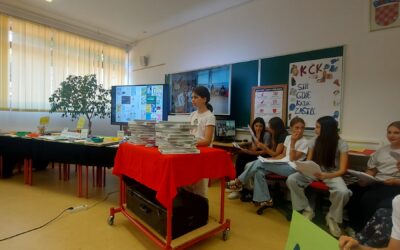 Knjižnički čitateljski klub Osnovne škole Kostrena predstavio dvadesetogodišnji projekt