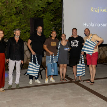 Ljetni kostrenski kviz ponovno okupio brojne ljubitelje znanja i dobre zabave